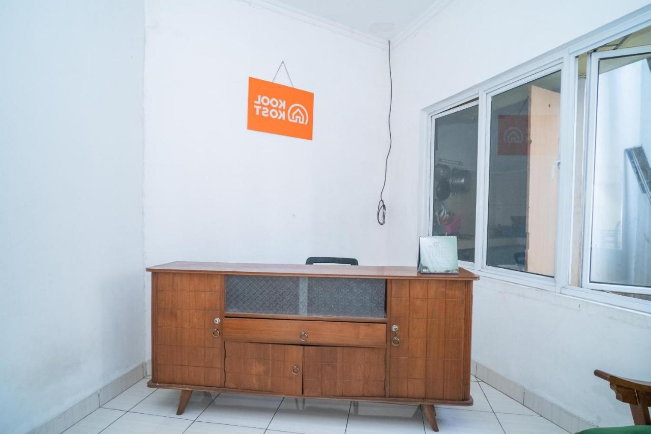 KoolKost Syariah near Stasiun Rawa Buntu  Hotel Tangerang Bagian luar foto