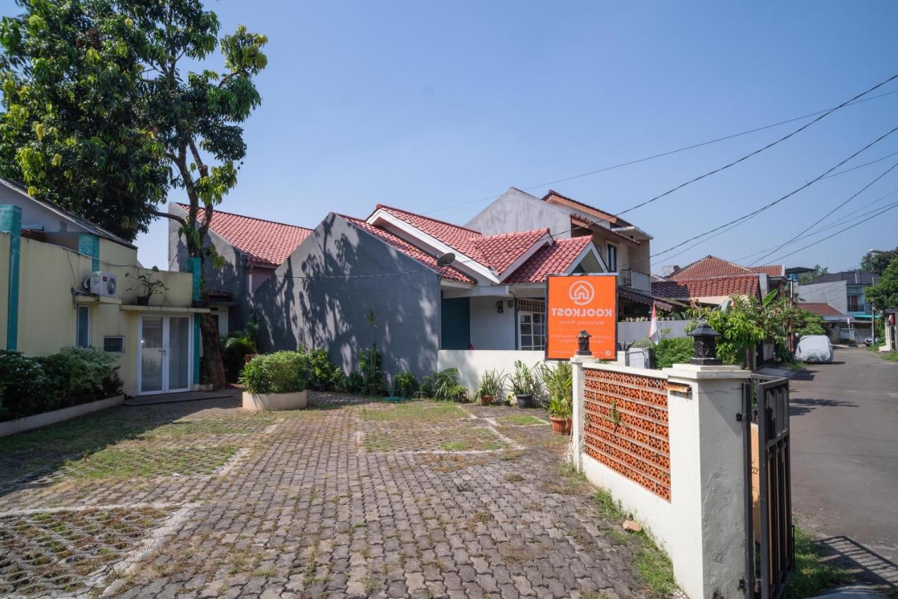 KoolKost Syariah near Stasiun Rawa Buntu  Hotel Tangerang Bagian luar foto